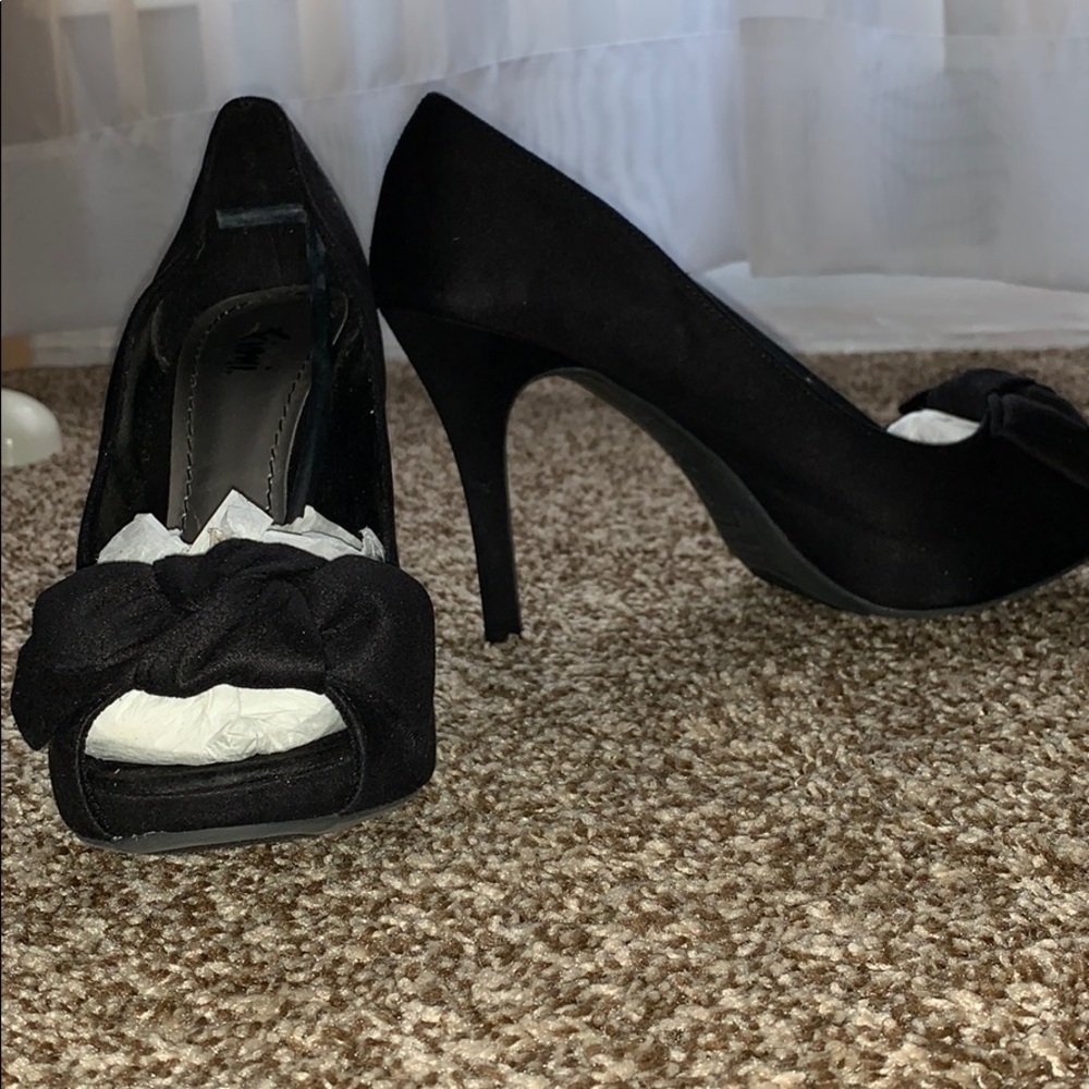Heels/Platform - Picture 5 of 6
